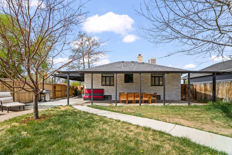 133c8d80 1881 400f b539 30074566928b homerunner