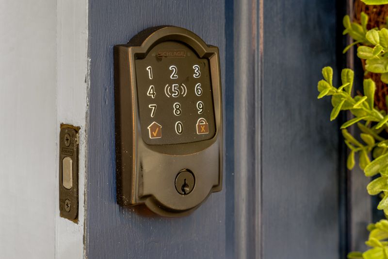 16aa0275 3534 4f42 986f 4c249737b8e0 homerunner