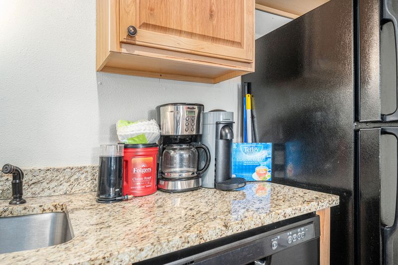 17a1dc1c d347 40bf b851 0c25dd32d6bd homerunner