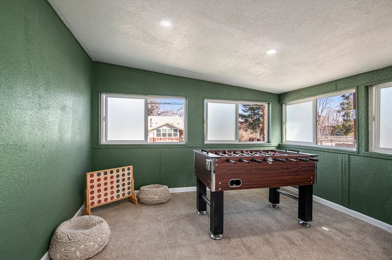 181137e6 43ef 4343 a7a5 81b007378a33 homerunner