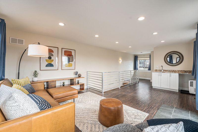 2148e5b2 1a7e 4121 8eb4 6ec79cf957e2 homerunner