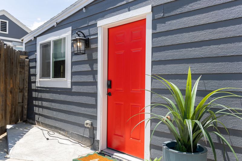 22052055 8e2e 4489 9fbc dd14e106d432 homerunner