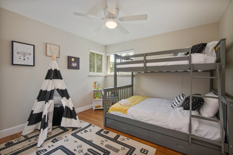 22fc1ca3 12ce 4234 9d3b a7080c38e415 homerunner