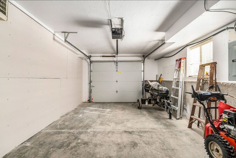 29711528 076a 4826 9834 715c9eccf3c3 homerunner