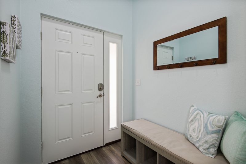 2b26e6e7 d3f1 45e7 a6aa 62e9984cc12c homerunner