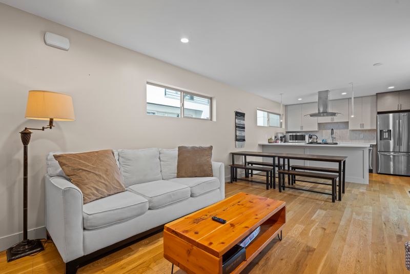 30612f66 e4e4 486f 8436 0246ea911e95 homerunner