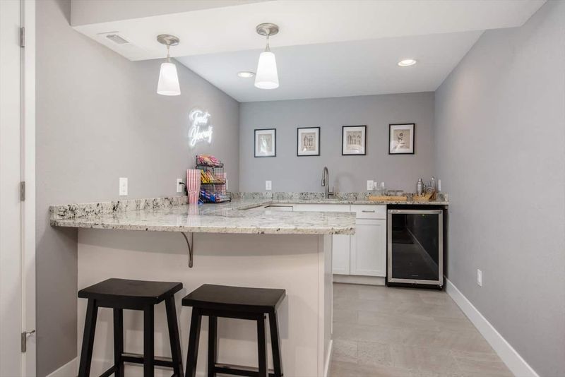 313def2b 1b77 4fe5 abf7 96d9abb63891 homerunner