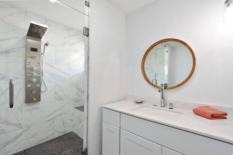 323cc51e 5219 4489 a4f1 e2571b7add22 homerunner