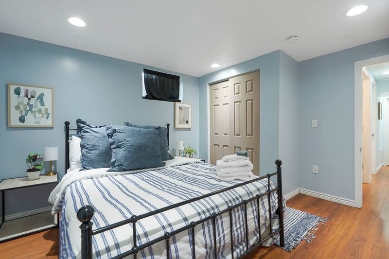 32b956f1 400d 46e4 a53e 5539a83db083 homerunner