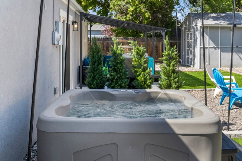 37c34c25 23e9 453a b7bc 3d33d80ad5bd homerunner