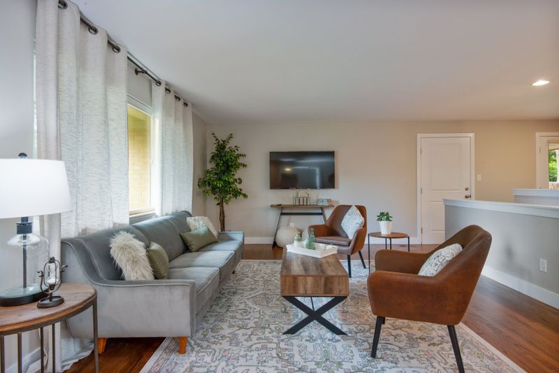 390a1c50 2a16 4fa6 8323 b81b8ace572b homerunner