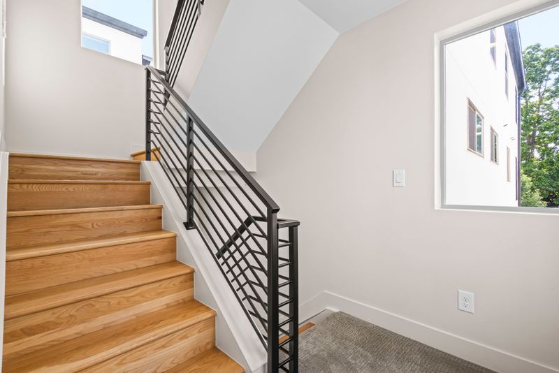 3999d327 dcda 41e3 a9f2 413ef802f6a3 homerunner