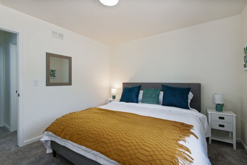 3bb80682 a9d6 4d53 bc93 cec7816a787c homerunner