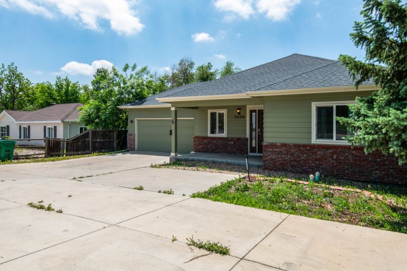 49489069 e0a6 4f9d b4c5 aa3f53c142ca homerunner