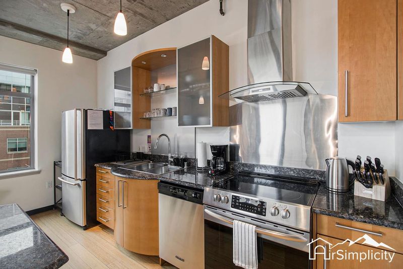 4ec9eb02 fe2d 48bd 8c76 77ce586ba272 homerunner