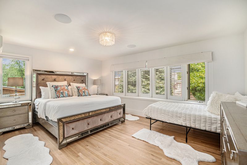 566e14b3 ba70 454d b475 75161d00afaf homerunner