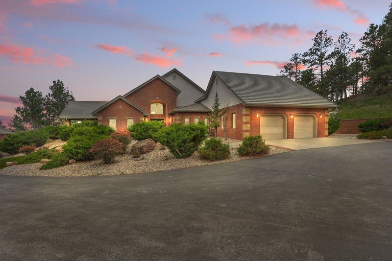 593f4f67 da4f 4416 9b29 4ba35a1cc1af homerunner