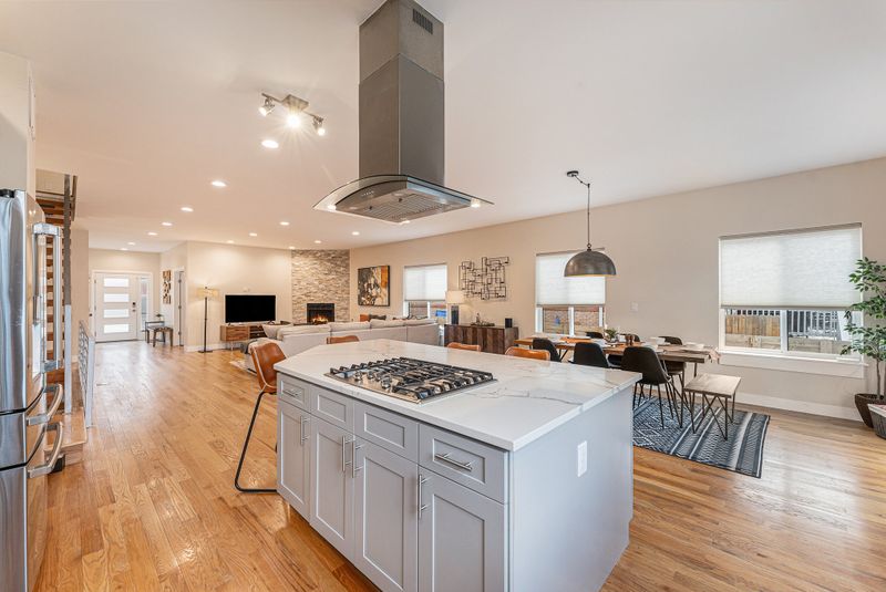 5cd389ef a597 443a 86a0 b8ce7fffa8ab homerunner