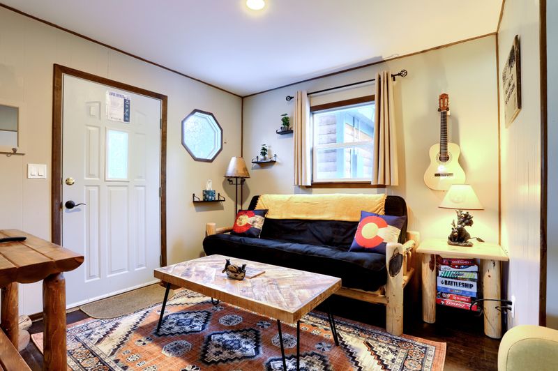 5ee00dcf 00d8 4e44 83eb ebfc9f17e766 homerunner