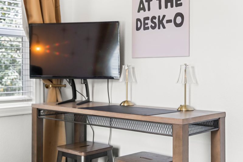 606cd948 38e7 43e0 abc4 a8b9256396e0 homerunner