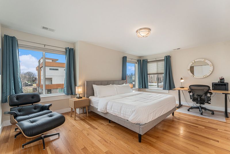 6131c65f 7b5b 4e49 a149 7a30042799d8 homerunner