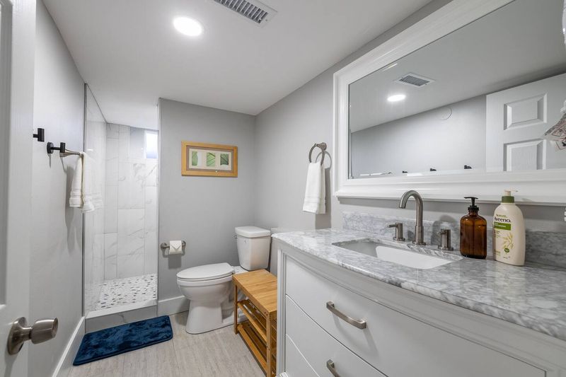 6339f7fb 348d 4e97 b99a e540c2ac7f4d homerunner