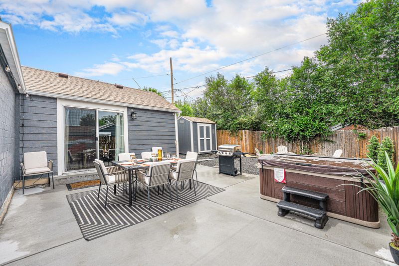 67305a81 aa00 4d7c aeb9 094b7664a6a1 homerunner