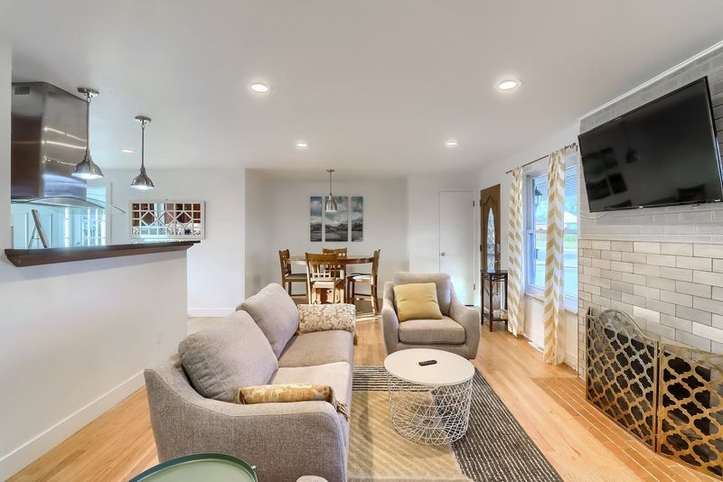 70c26fbe a771 41d4 b0a8 78a263dc1aa8 homerunner