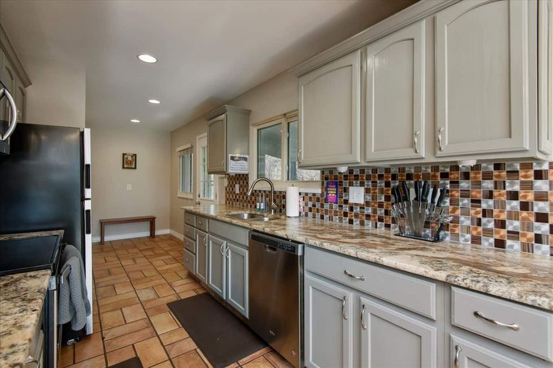 71afcd49 d9fc 4083 abda 197c0d500ba9 homerunner