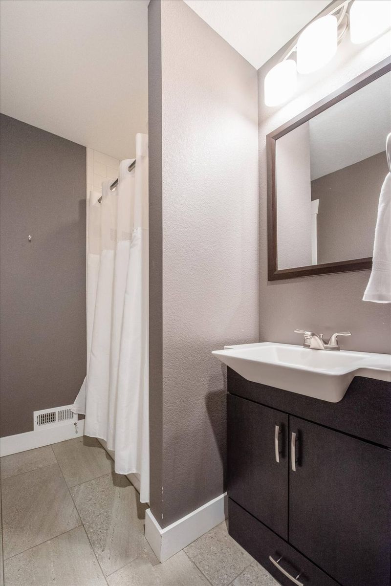 74b4e4c3 fdc9 4c0f 9772 90c3361017fc homerunner