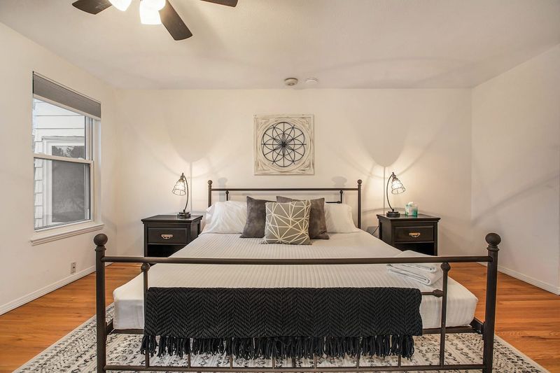 79371d27 db6b 470c 919a ee5edad92f8c homerunner