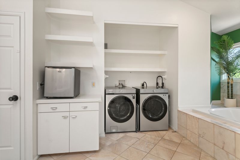 7bb61d8f 92eb 405e bd11 4524af47aab9 homerunner