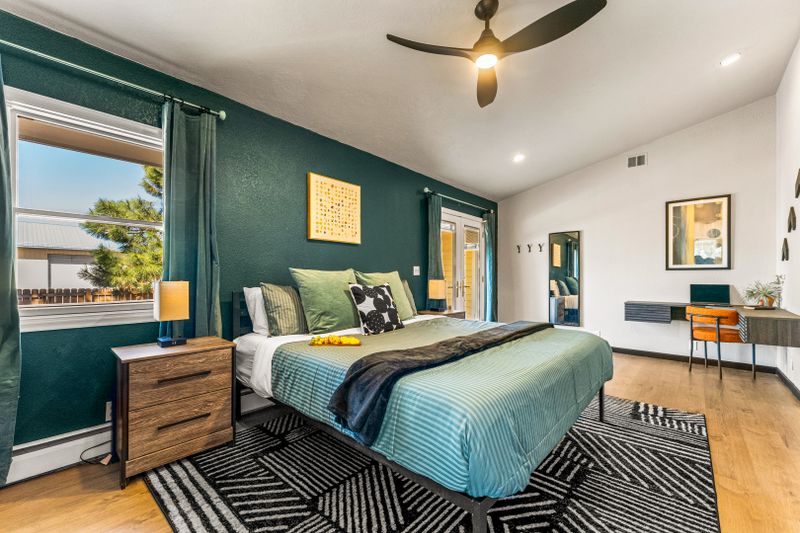 7cf65140 fbcf 47a5 aa47 d52878703797 homerunner