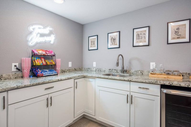 7e5837d8 d458 43e0 9c61 2feba41ffc22 homerunner