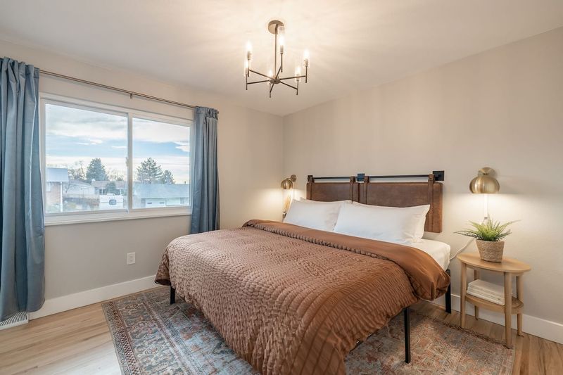 81a3c255 f721 4759 8770 d27e28dab43a homerunner