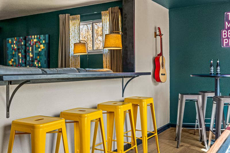 8b03fe5f 7e08 4fee aa34 e1856b601257 homerunner