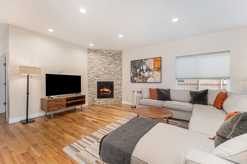 8c2a900f 4c3e 492c 8b4d 116d3b74efa4 homerunner