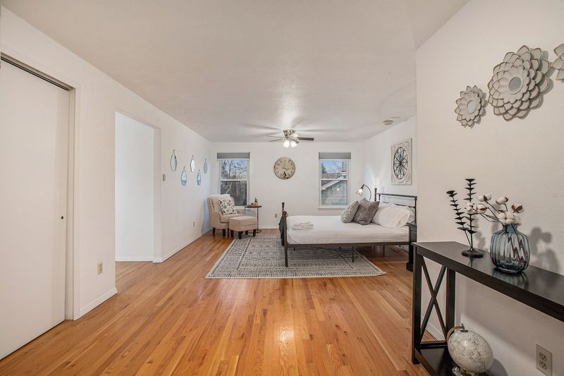 8e62c8d4 d804 4a77 8629 06df2f47d2ee homerunner