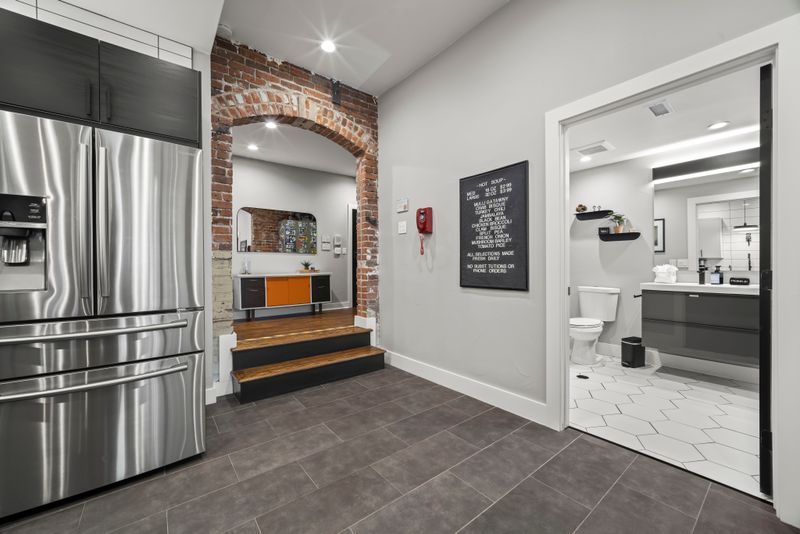 92b4fe96 276d 4d8c 9457 5405fa3e6c35 homerunner