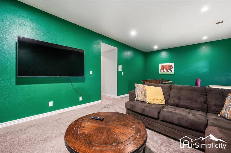 960398da f49d 4bd2 96fc d4c3035309fc homerunner