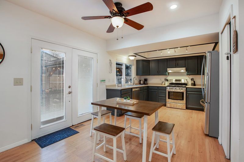 964ef977 7700 4ce7 98c6 65e44239178e homerunner