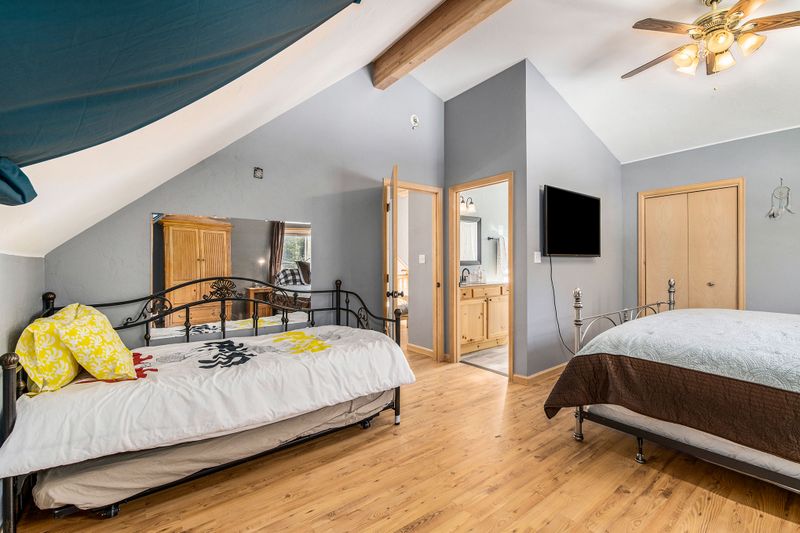 9775af84 acb7 4fea ad6a 739db7e8a4ec homerunner