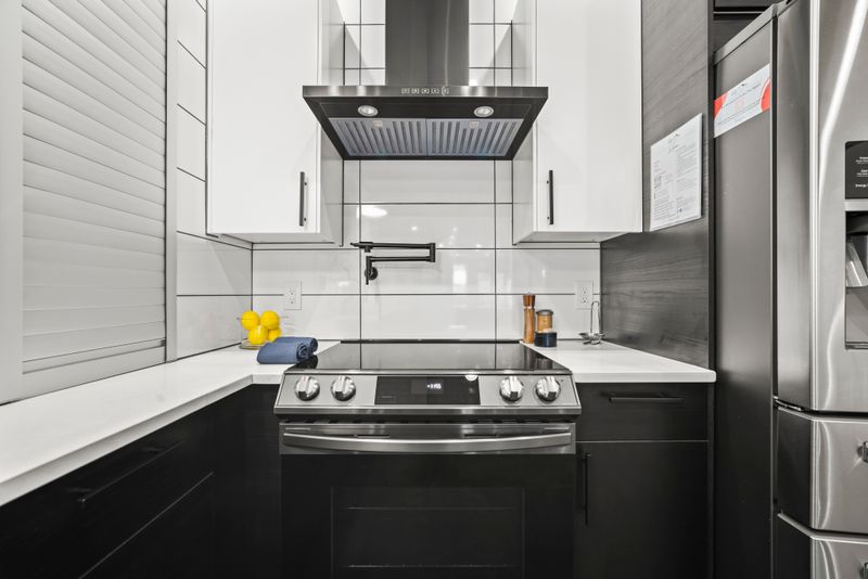 9ace6249 88e6 41ef 8a9e 08e24345fc27 homerunner