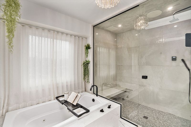 9cd17727 edfd 4797 be73 4a64efbb194a homerunner