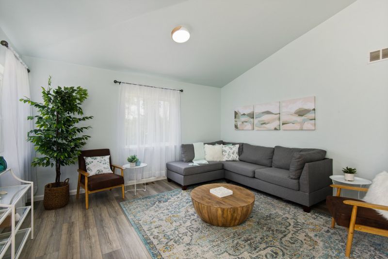 A0c66823 dbc9 46ea b095 e5b4a5fd6c23 homerunner