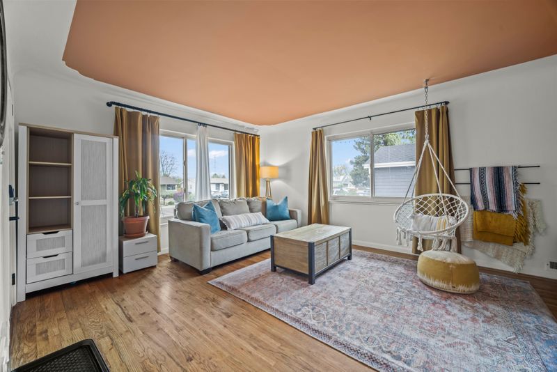 Ac83f66c c2d4 4338 8c71 b06180dcd1b4 homerunner