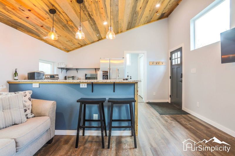 Ad9af831 c47c 4e22 b3b2 5c2e1ced3937 homerunner