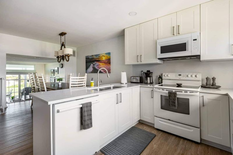 Adef9b71 cb9e 46b6 803f b6cf78f16e1a homerunner