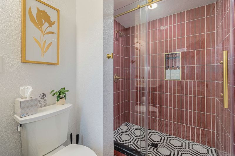 Ae444dcb 91d1 4b34 96f6 78655a556c68 homerunner