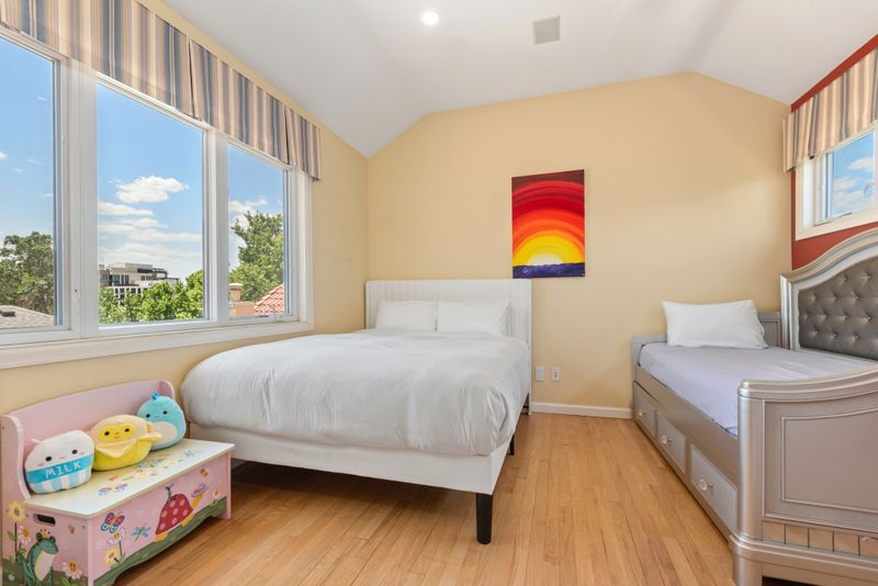 B071f61c 15a3 4221 8a47 79daa5c19771 homerunner